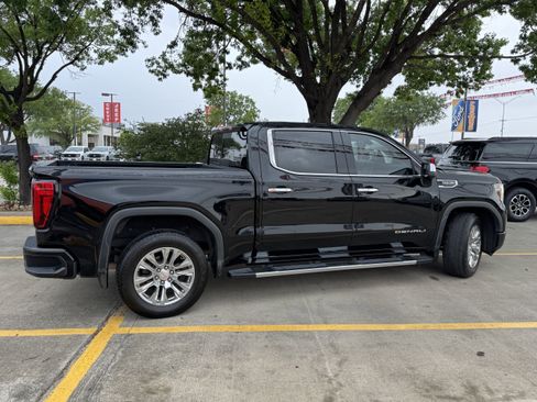Used 2021 GMC Sierra 1500 Denali image 6