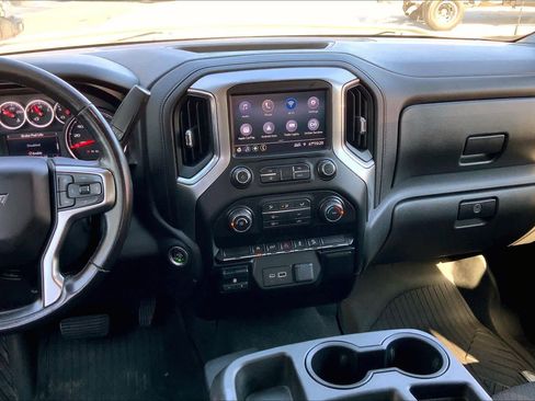 Used 2020 Chevrolet Silverado 1500 LT Trail Boss image 7