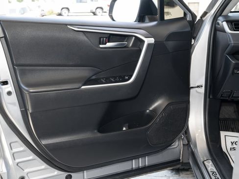 Used 2022 Toyota RAV4 XLE Premium FWD image 22