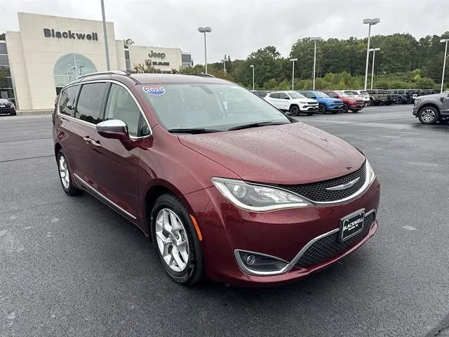 Used 2020 Chrysler Pacifica Limited FWD image 1