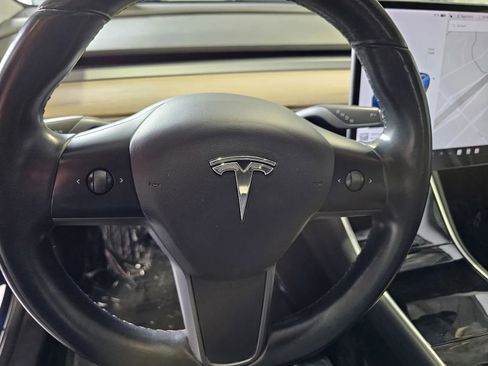 Used 2017 Tesla Model 3 RWD image 15