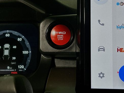 Used 2024 Toyota Tacoma TRD Sport AWD/4WD image 20