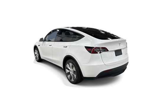 Certified 2023 Tesla Model Y Long Range AWD/4WD image 4