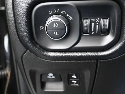 Used 2019 RAM 1500 Big Horn AWD/4WD image 23