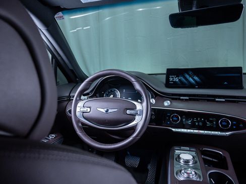 Used 2022 Genesis GV70 2.5T w/ Advanced Package image 14