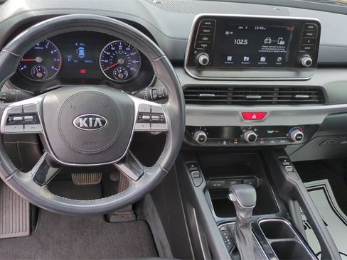 Used 2020 Kia Telluride S w/ S 8 Passenger Seating Package image 17