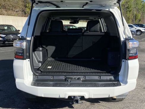 Used 2021 Toyota 4Runner SR5 Premium image 12