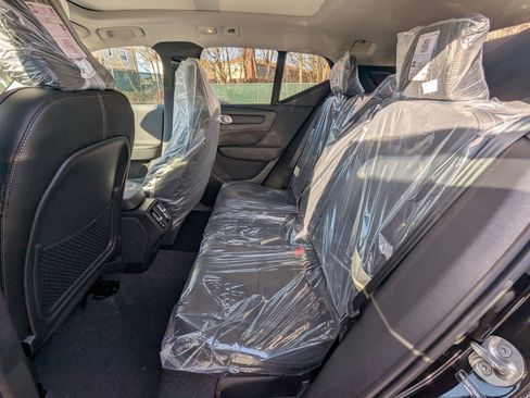 New 2026 Volvo XC40 B5 Plus w/ Protection Package Premier image 19