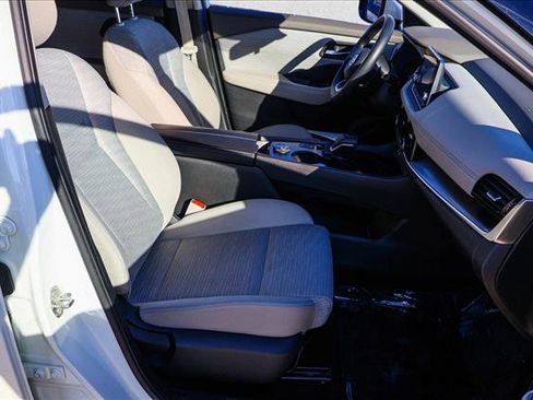 Used 2021 Nissan Rogue SV image 26