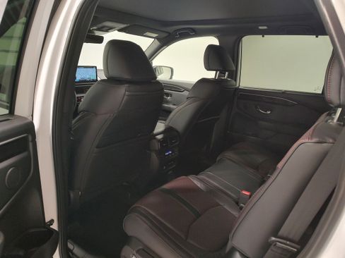 New 2025 Honda Pilot Black Edition image 11