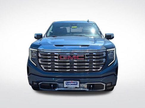 Used 2025 GMC Sierra 1500 Denali w/ Denali Reserve Package AWD/4WD image 11