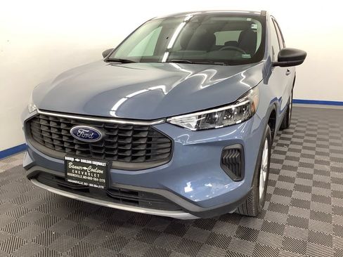 Used 2024 Ford Escape Active w/ Tech Pack #1 AWD/4WD image 2