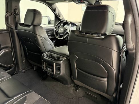 Used 2023 RAM 1500 Laramie AWD/4WD image 37