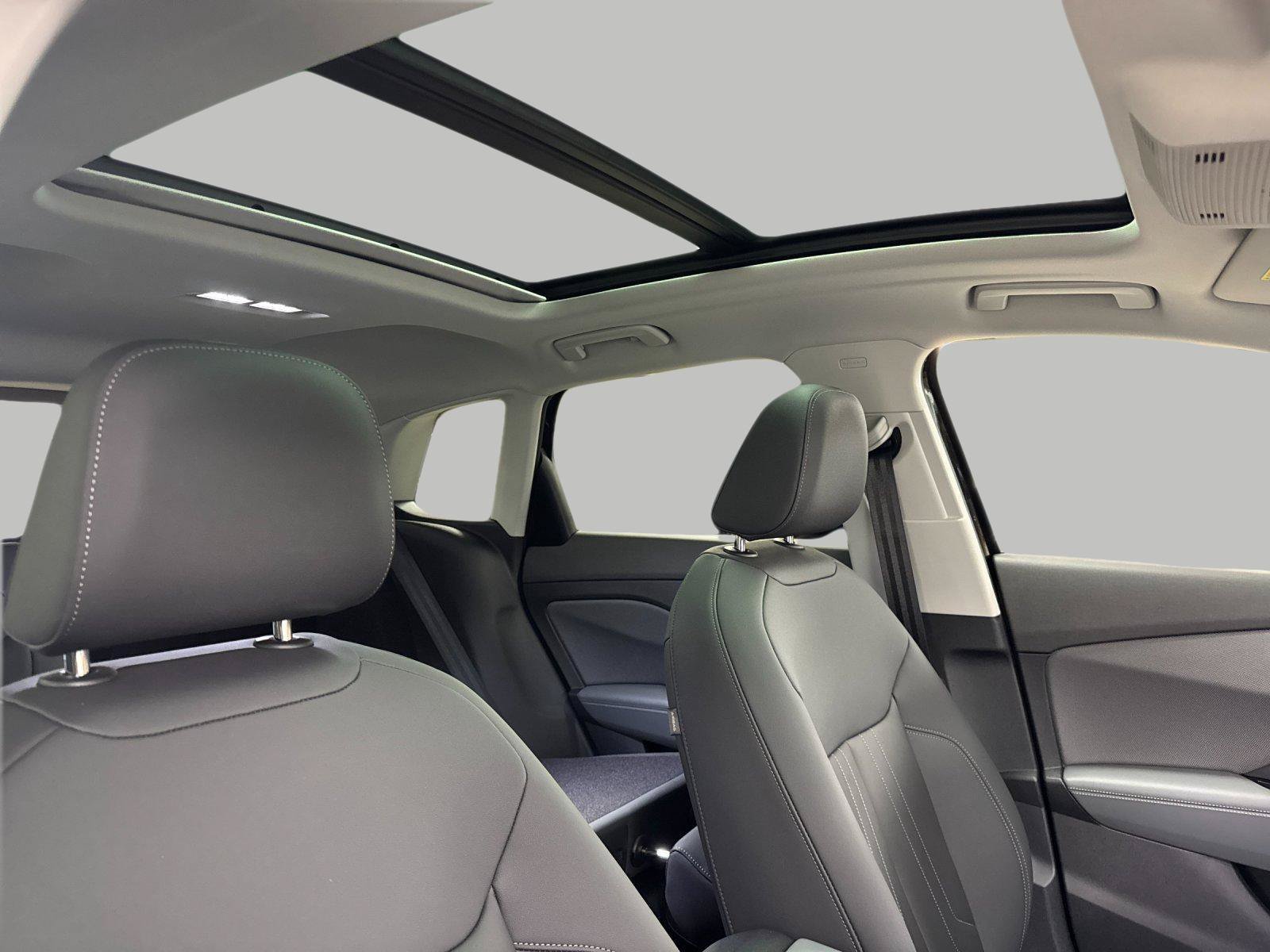 New 2026 Audi Q3 quattro 2.0T AWD/4WD image 16