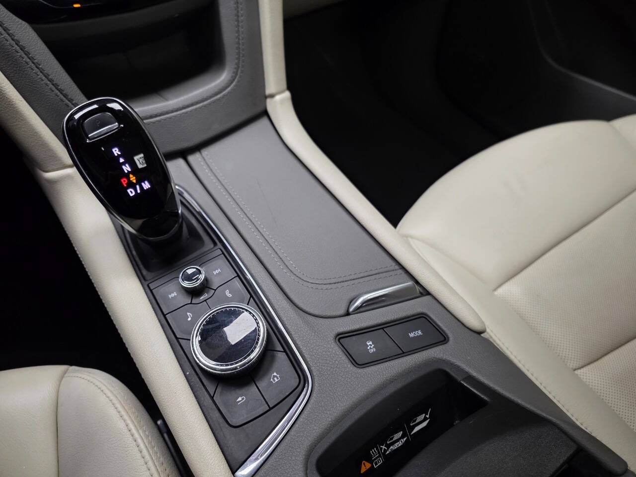 Used 2021 Cadillac XT6 Premium Luxury FWD image 24