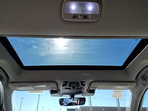 Certified 2025 Subaru Outback Limited image 45