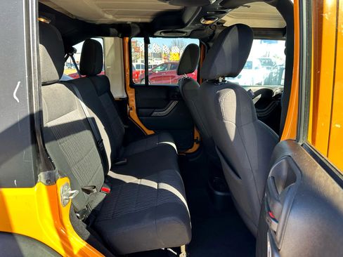 Used 2012 Jeep Wrangler Unlimited Sport image 12