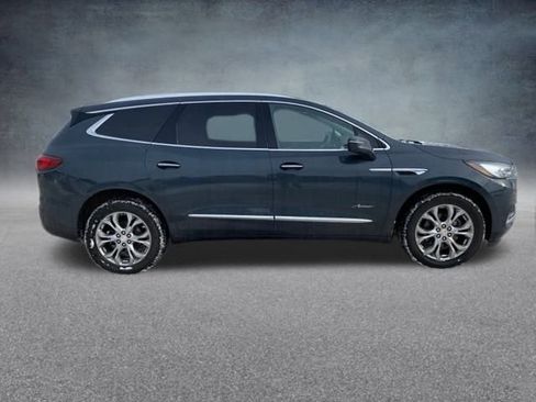 Used 2018 Buick Enclave Avenir w/ Avenir Technology Package image 5