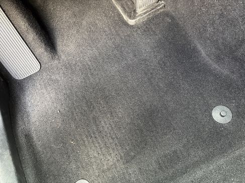 Used 2020 Ford Explorer Platinum w/ Premium Technology Package image 17