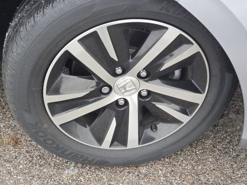 Used 2024 Honda Civic LX image 10