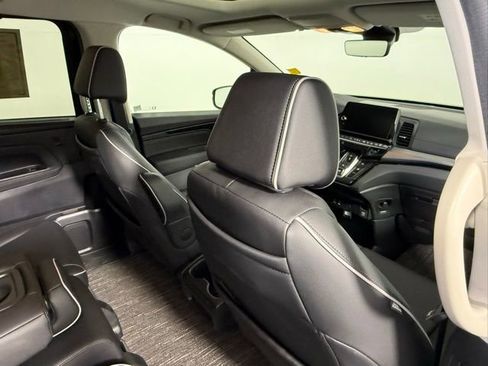 Used 2025 Honda Odyssey Touring image 41