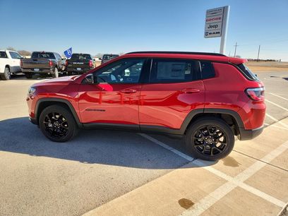 New 2025 Jeep Compass Latitude w/ Sun & Sound Group