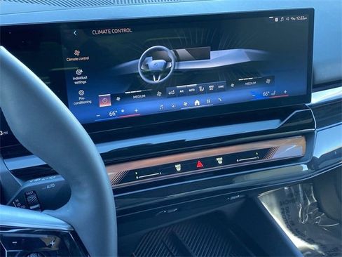 Certified 2024 BMW i5 eDrive40i w/ Premium Package image 32