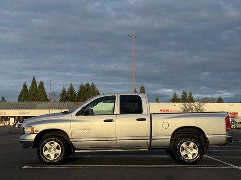 Used 2004 Dodge Ram 1500 Truck SLT image 8