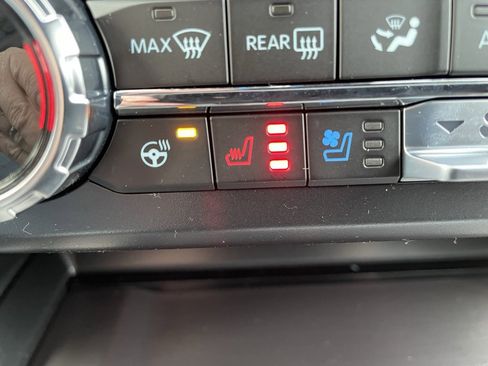 New 2026 Ford F250 Platinum w/ FX4 Off-Road Package image 10