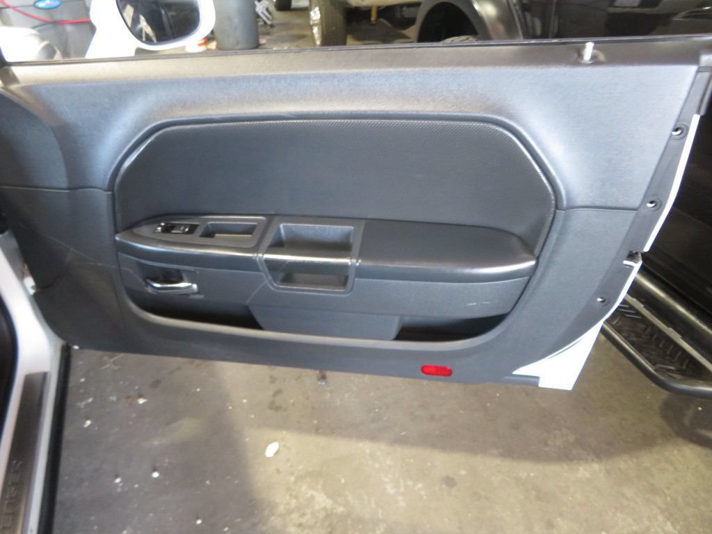 Used 2010 Dodge Challenger R/T RWD image 21