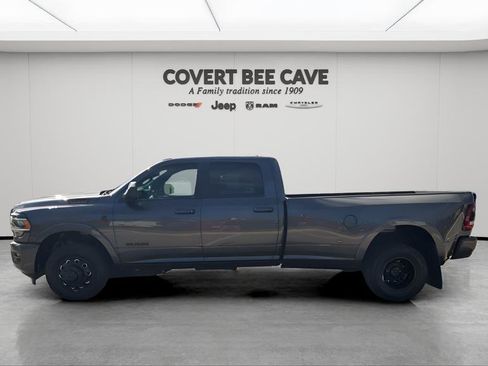 Used 2022 RAM 3500 Laramie w/ Night Edition image 5