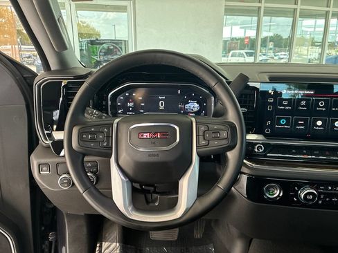 Used 2023 GMC Sierra 1500 Elevation RWD image 17