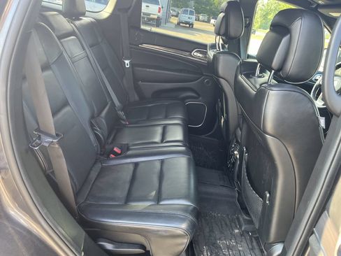 Used 2018 Jeep Grand Cherokee Overland AWD/4WD image 27