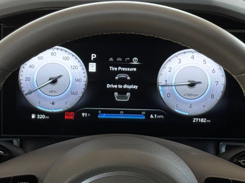 Used 2025 Hyundai Elantra SEL FWD image 42