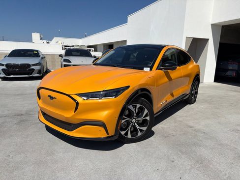 Used 2022 Ford Mustang Mach-E Premium AWD/4WD image 3