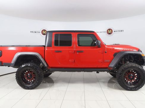 Used 2021 Jeep Gladiator Mojave w/ Trailer Tow Package AWD/4WD image 2