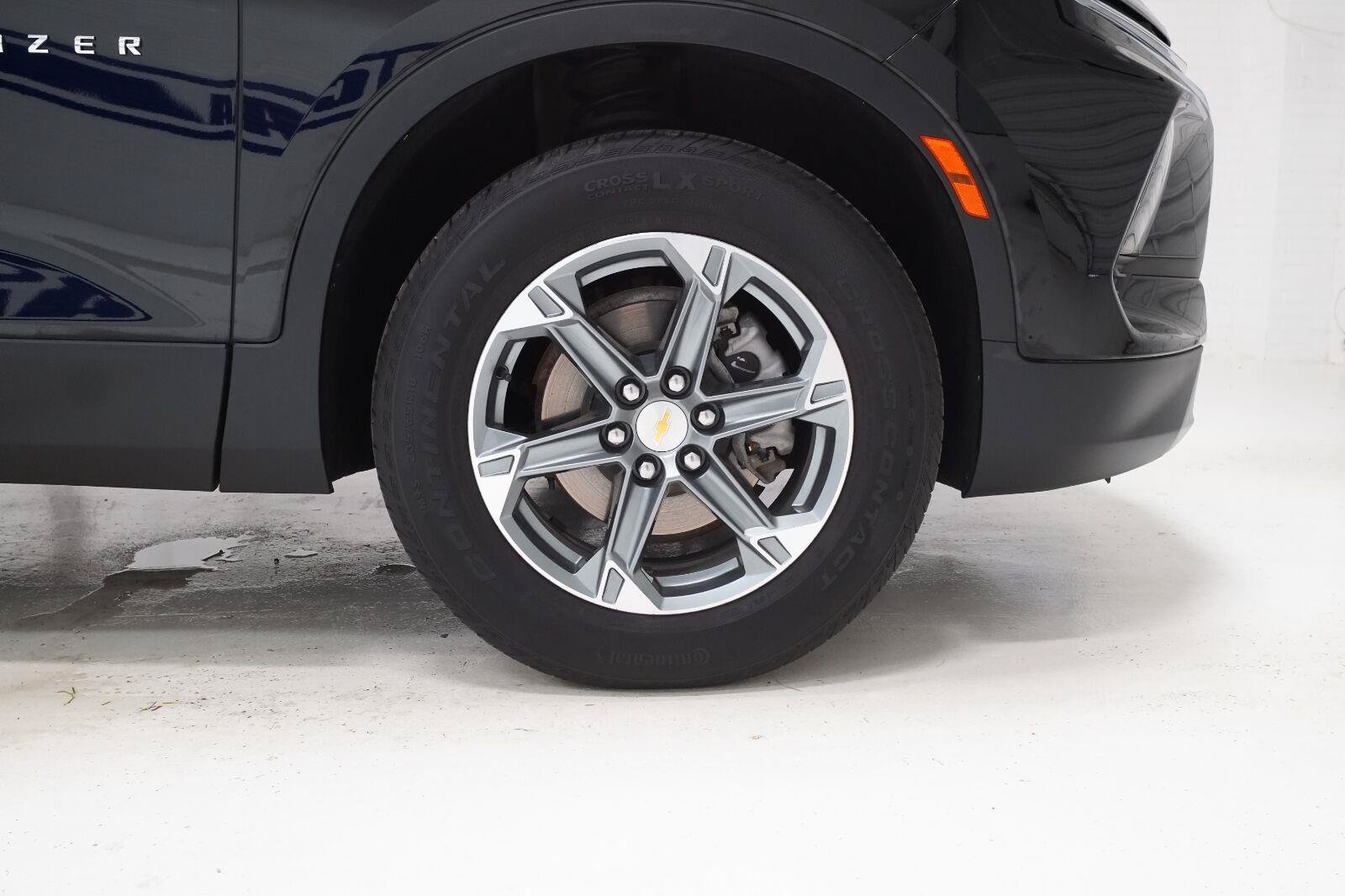 Used 2024 Chevrolet Blazer LT w/ Convenience Package FWD image 32