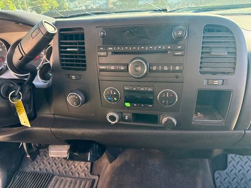 Used 2013 Chevrolet Silverado 1500 W/T RWD image 15