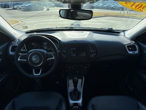 Used 2019 Jeep Compass Latitude image 16