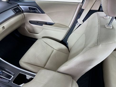 Used 2015 Honda Accord LX image 22