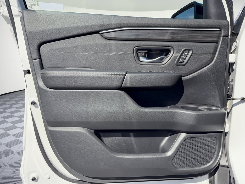 Used 2026 Honda Pilot Touring image 14