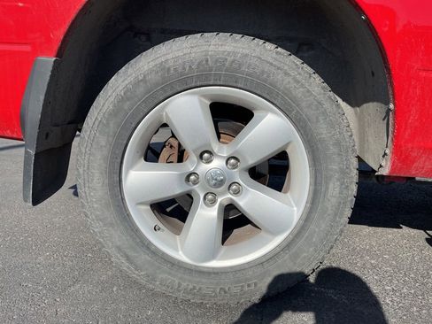 Used 2015 RAM 1500 Express image 11