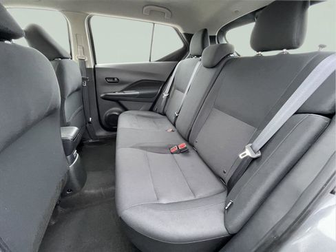 Used 2023 Nissan Kicks S image 15