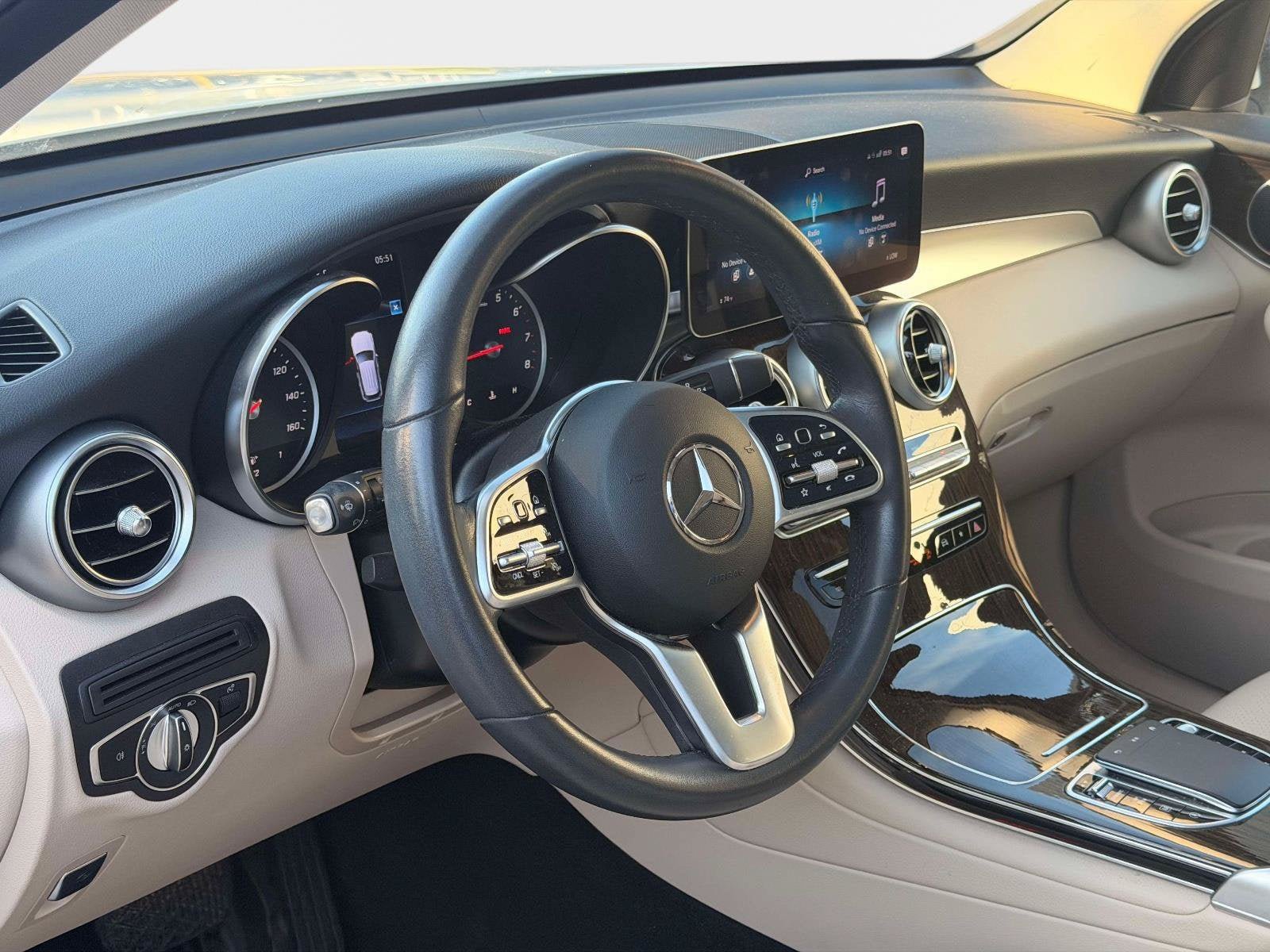 Used 2022 Mercedes-Benz GLC 300 image 12