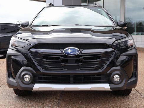 Used 2023 Subaru Outback Limited image 8