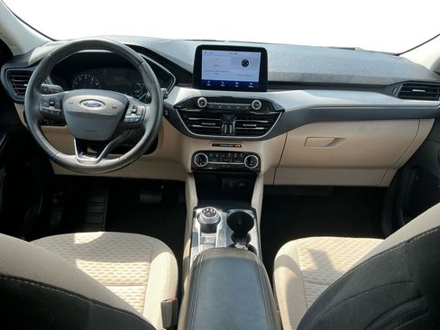 Used 2022 Ford Escape SE w/ Convenience Package FWD image 17