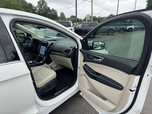 Used 2024 Ford Edge Titanium w/ Titanium Elite Package AWD/4WD image 16