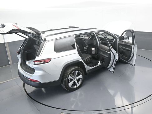 New 2025 Jeep Grand Cherokee L Limited image 63