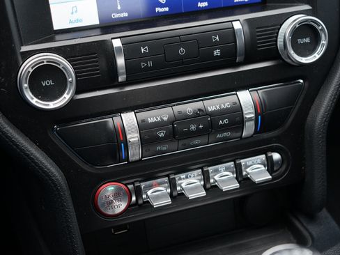 Used 2022 Ford Mustang GT RWD image 17