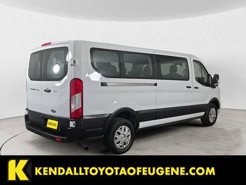 Used 2023 Ford Transit 350 XLT RWD image 5